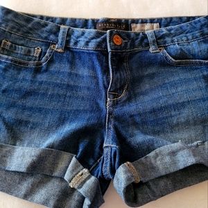 Aeropostale Midi Jean Shorts Size 8